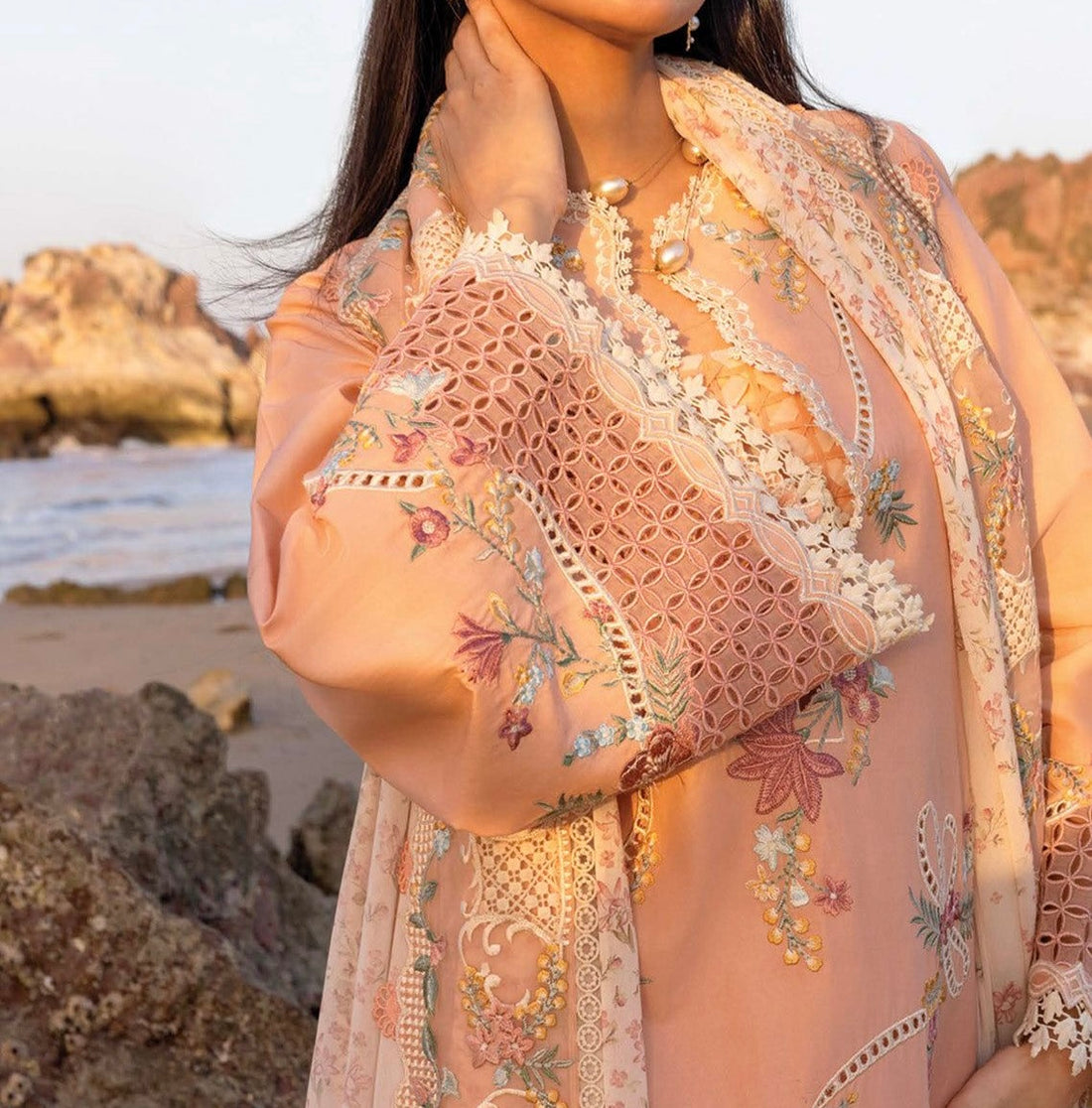 Unstitched Embroidered Lawn 3PC | SC-17