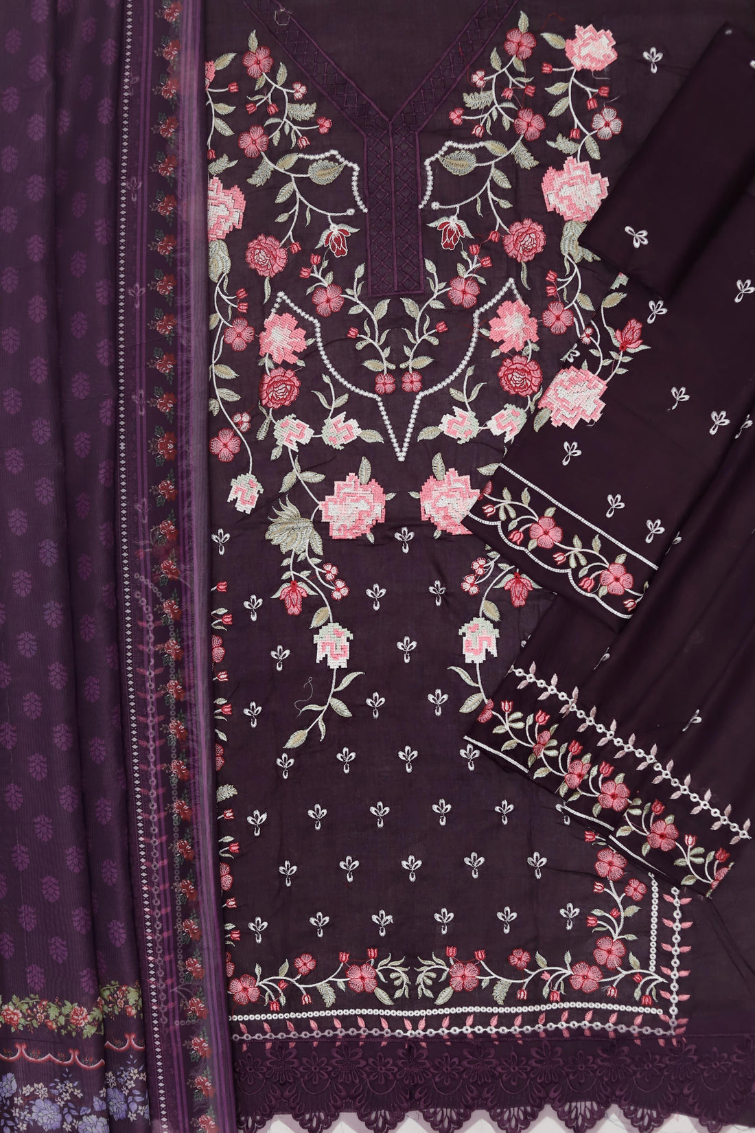 Unstitched Embroidered Lawn 3PC | SC-109C
