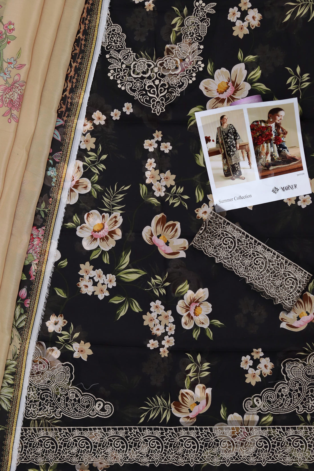 Unstitched Printed Lawn 3PC | SC-123