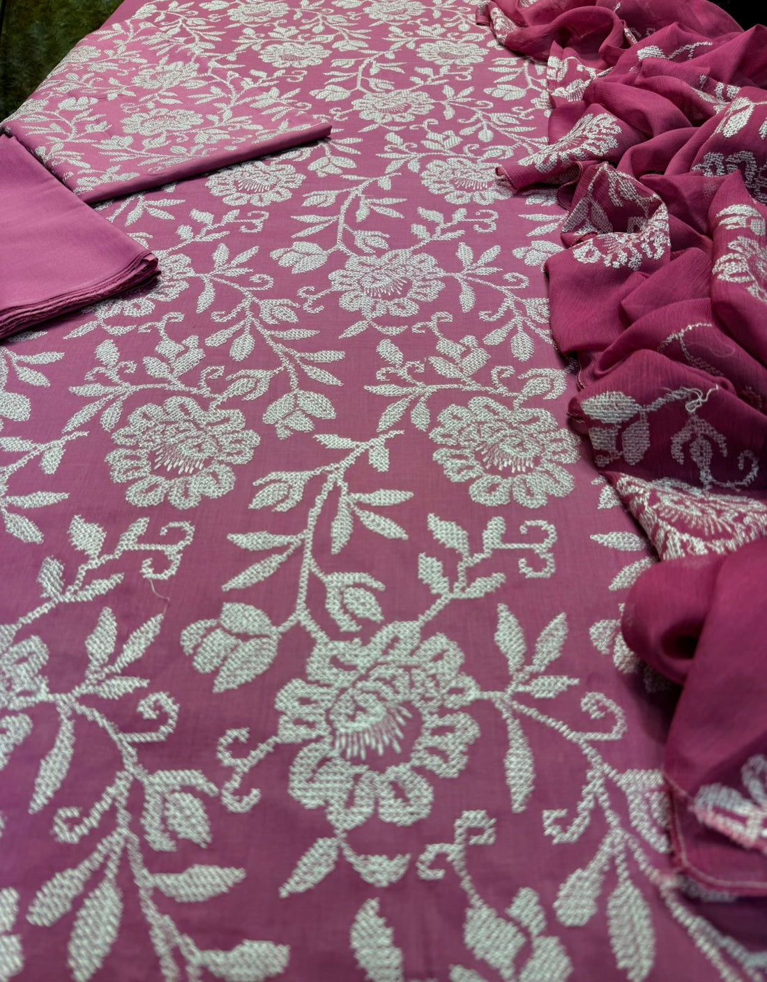 Unstitched Embroidered Lawn 3PC | SC-038